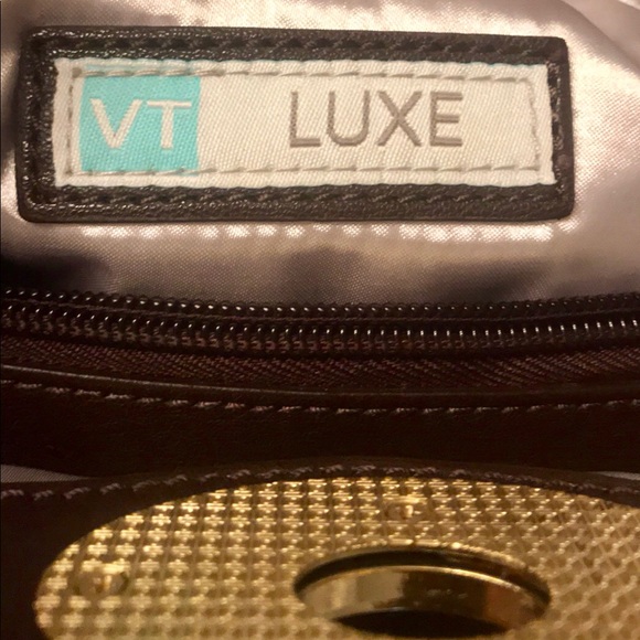 Luxurious VT Luxe Crushed Brown Velvet Handbag - Picture 7 of 8